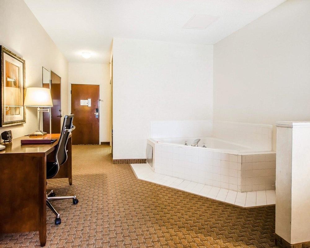 Comfort Suites Prestonsburg West Exterior foto